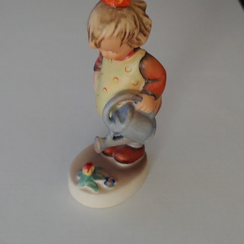 Vintage Goebel MI Hummel - Little Gardener